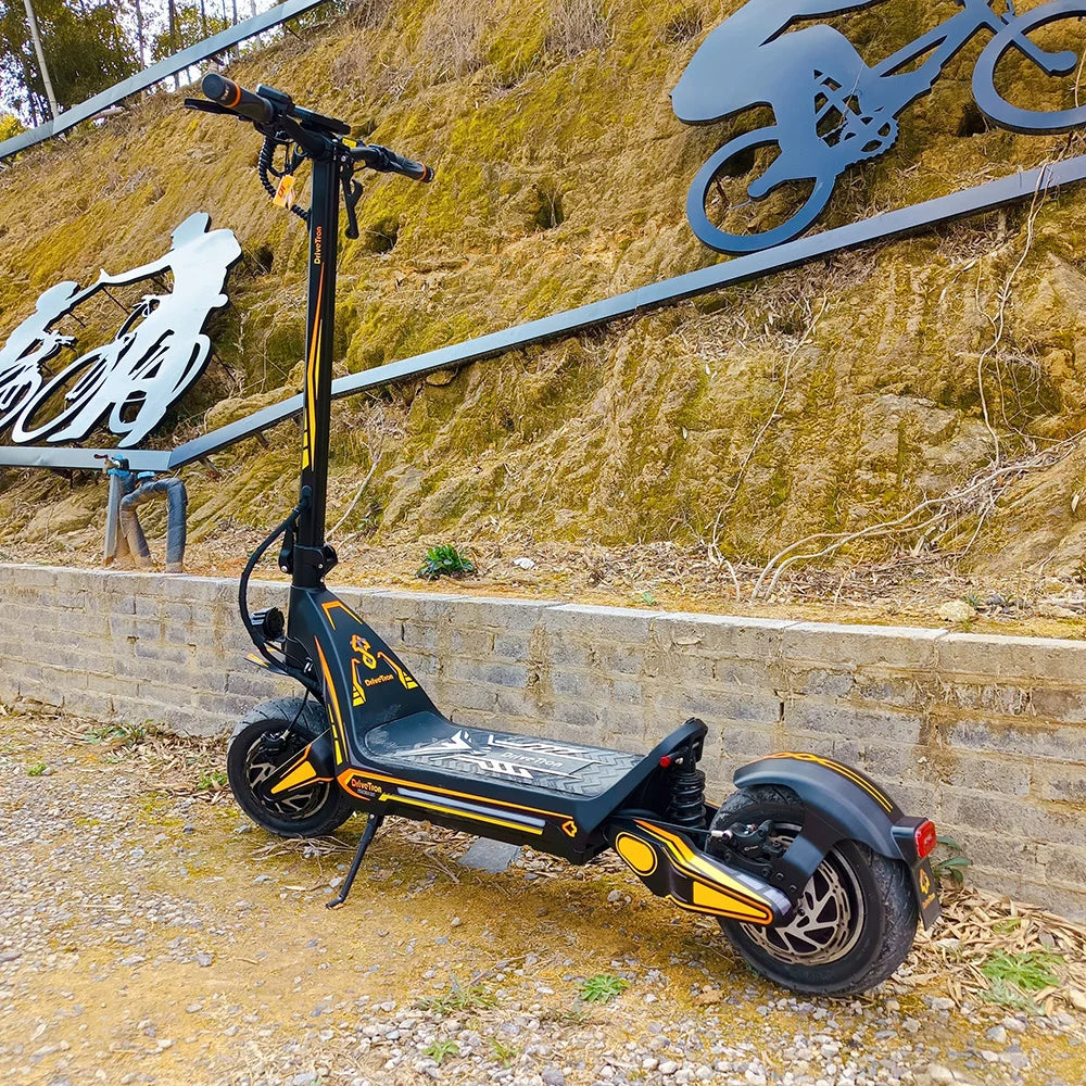 DriveTron Dual Motor Electric Scooter with Hydraulic Brakes Off Road